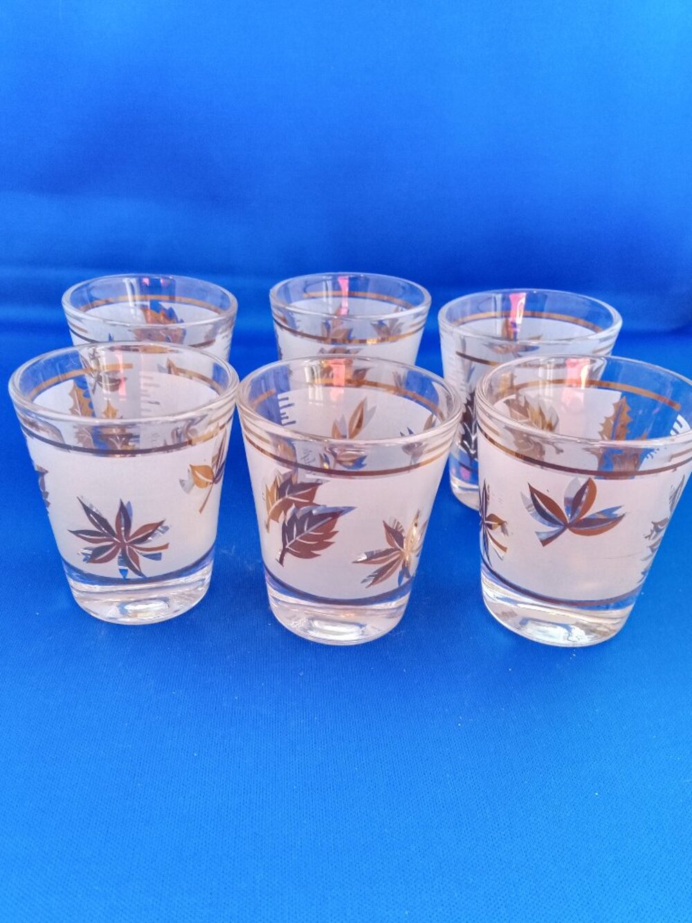 Vintage Set of 6 Libbey Gold Leaf Frosted Shot Glasses Starlyte mid century